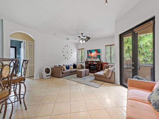 19385 SW 79th Ct, Cutler Bay, FL 33157