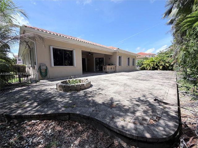 19385 SW 79th Ct, Cutler Bay, FL 33157