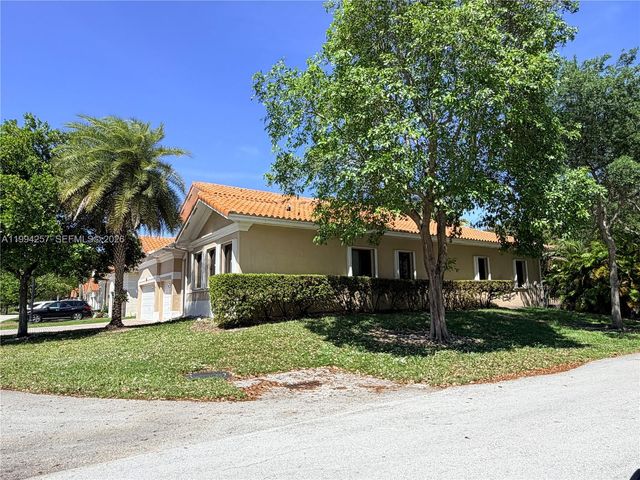 19385 SW 79th Ct, Cutler Bay, FL 33157