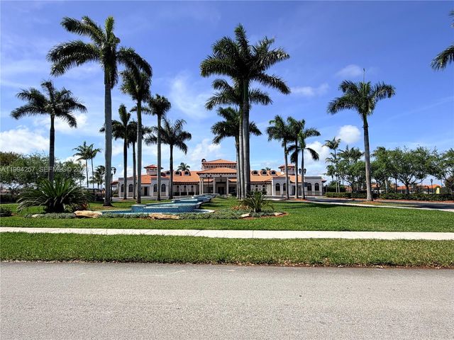 19385 SW 79th Ct, Cutler Bay, FL 33157