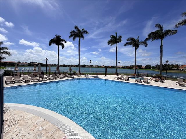 19385 SW 79th Ct, Cutler Bay, FL 33157