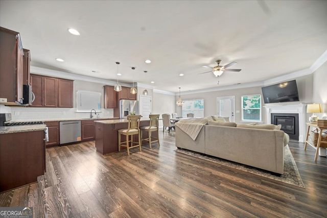 221 Woodford Drive, Canton, GA 30115