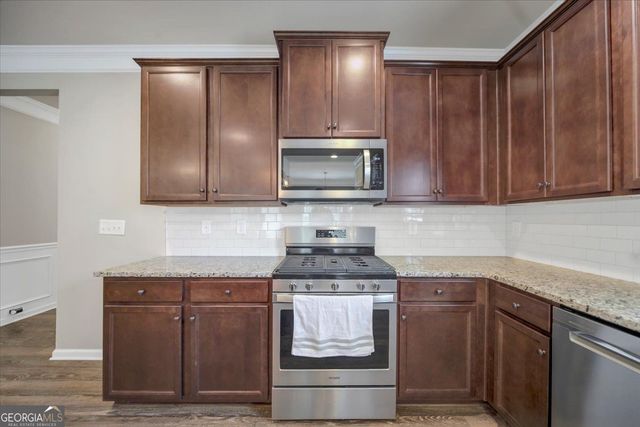 221 Woodford Drive, Canton, GA 30115