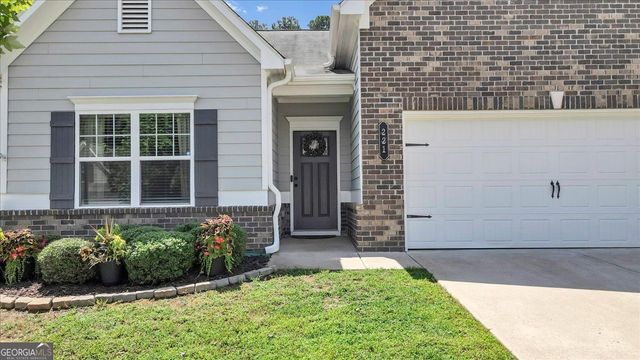 221 Woodford Drive, Canton, GA 30115