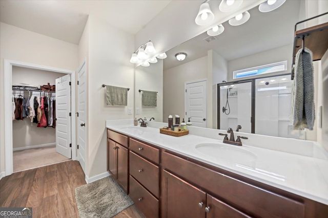 221 Woodford Drive, Canton, GA 30115