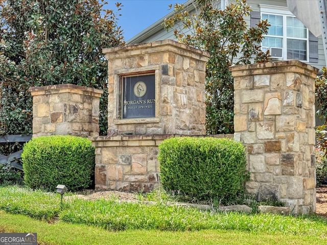 221 Woodford Drive, Canton, GA 30115
