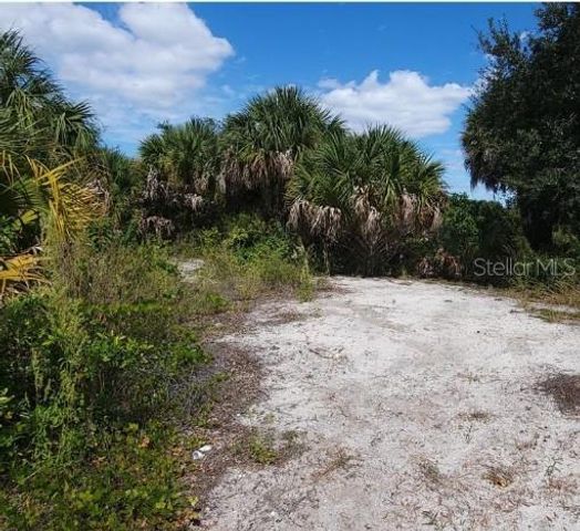 7072 MANNIZ ROAD, Port Charlotte, FL 33981