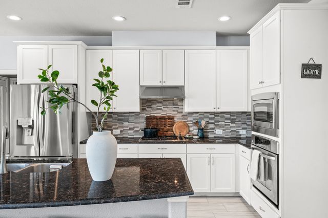 2281 Hideaway Pointe Drive, Little Elm, TX 75068