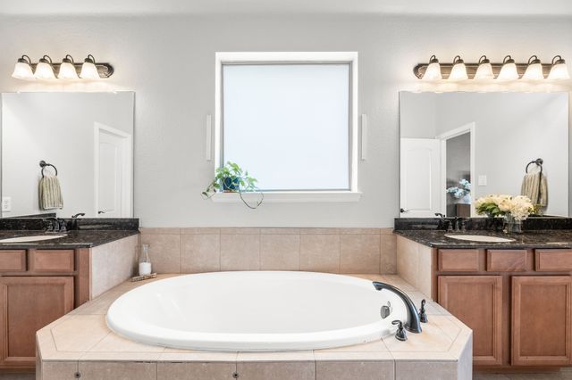 2281 Hideaway Pointe Drive, Little Elm, TX 75068