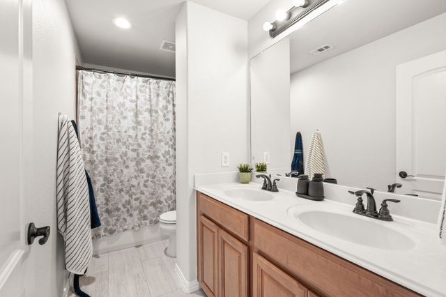 2281 Hideaway Pointe Drive, Little Elm, TX 75068