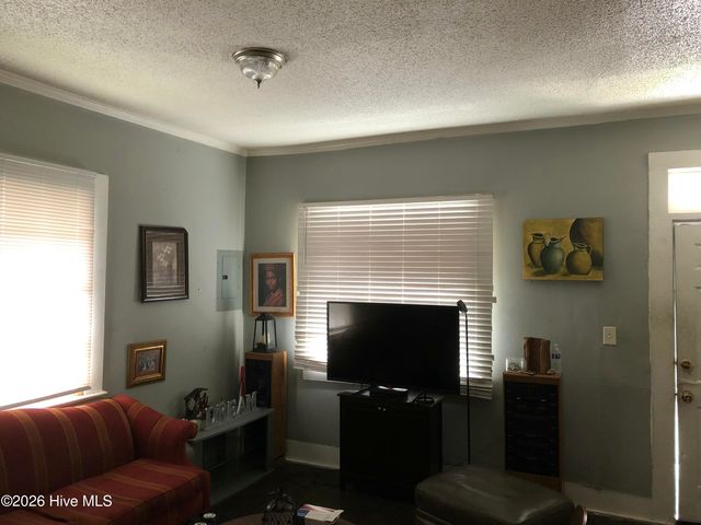 102 S 11th Street, Wilmington, NC 28401
