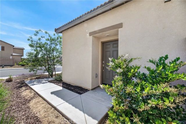 28307 Memory, Winchester, CA 92596