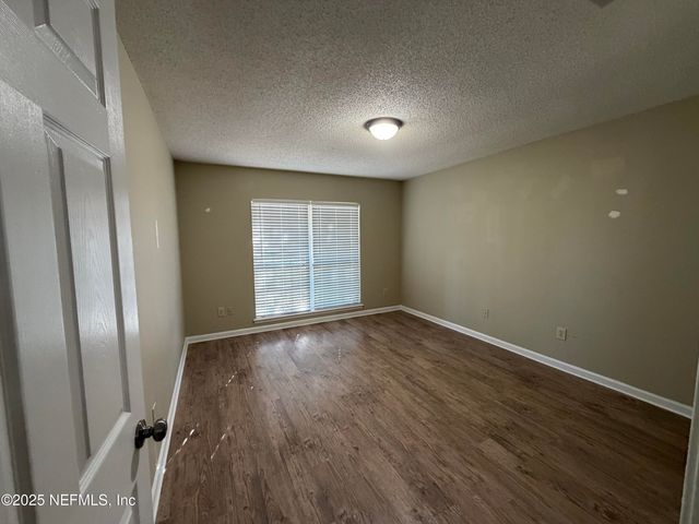 1918 BELLE ANGELINE Court, Jacksonville, FL 32223