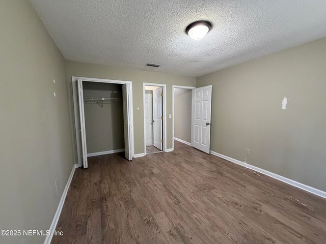 1918 BELLE ANGELINE Court, Jacksonville, FL 32223