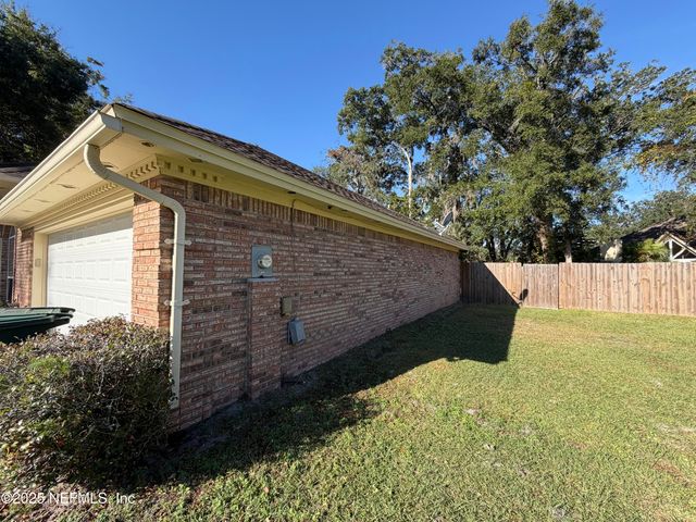 1918 BELLE ANGELINE Court, Jacksonville, FL 32223