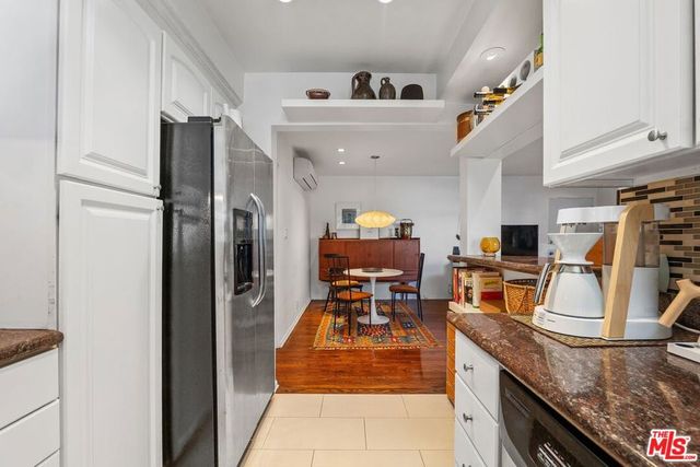 1328 Havenhurst Drive 207, West Hollywood, CA 90046