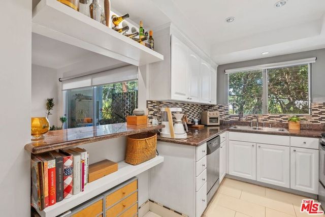 1328 Havenhurst Drive 207, West Hollywood, CA 90046