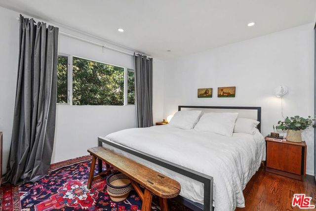 1328 Havenhurst Drive 207, West Hollywood, CA 90046