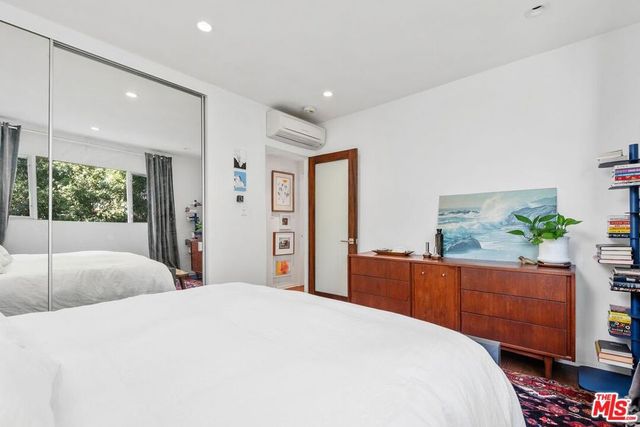 1328 Havenhurst Drive 207, West Hollywood, CA 90046