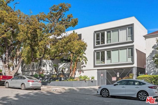 1328 Havenhurst Drive 207, West Hollywood, CA 90046