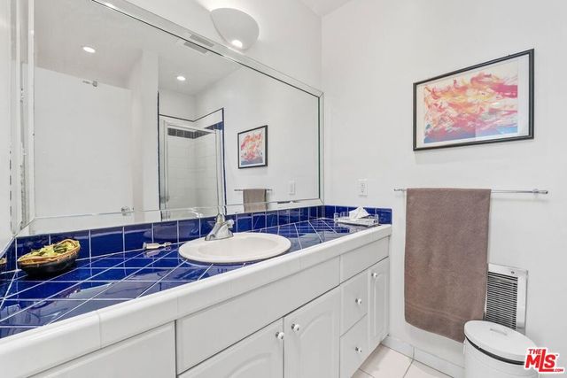 1328 Havenhurst Drive 207, West Hollywood, CA 90046