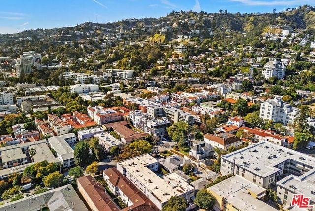 1328 Havenhurst Drive 207, West Hollywood, CA 90046