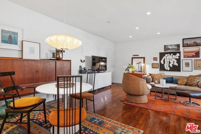 1328 Havenhurst Drive 207, West Hollywood, CA 90046