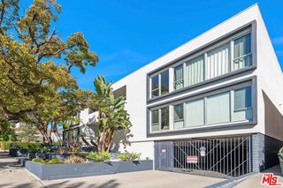 1328 Havenhurst Drive 207, West Hollywood, CA 90046
