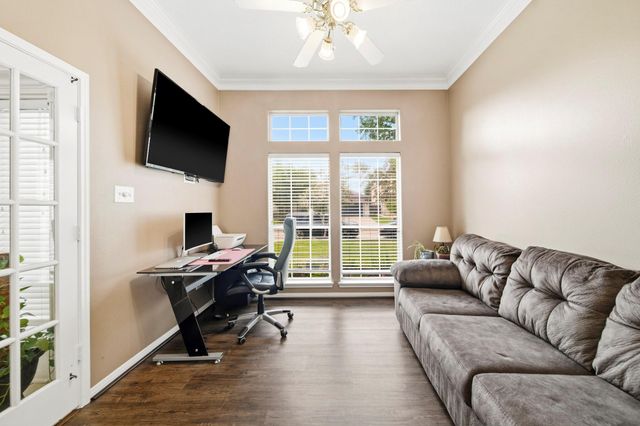 1575 Garden Lakes Drive, Friendswood, TX 77546