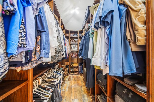 1575 Garden Lakes Drive, Friendswood, TX 77546