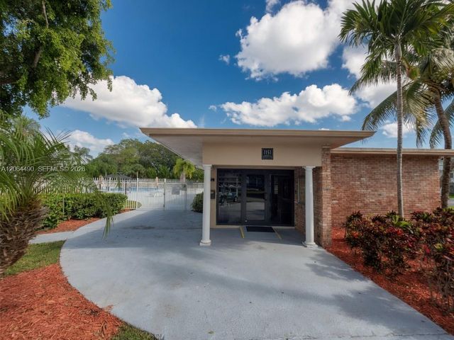 1201 Hillcrest Ct 205, Hollywood, FL 33021