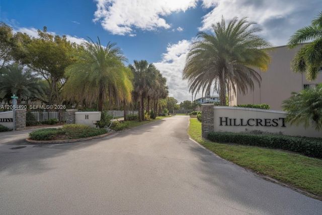 1201 Hillcrest Ct 205, Hollywood, FL 33021