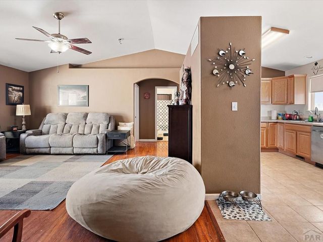 1479 N Moonbeam Dr, Pueblo, CO 81007