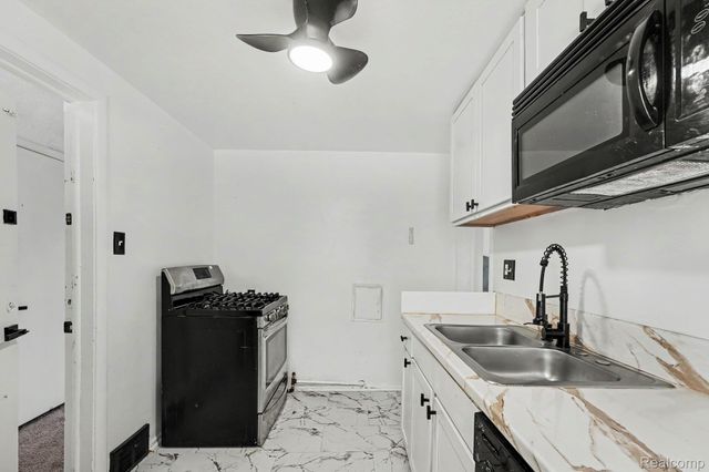 12622 Promenade Street, Detroit, MI 48213