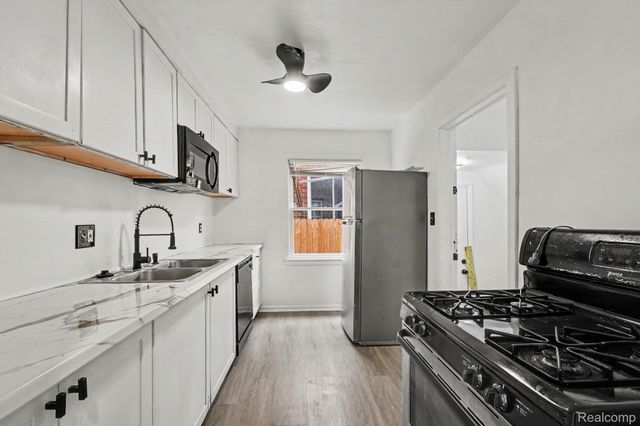 12622 Promenade Street, Detroit, MI 48213