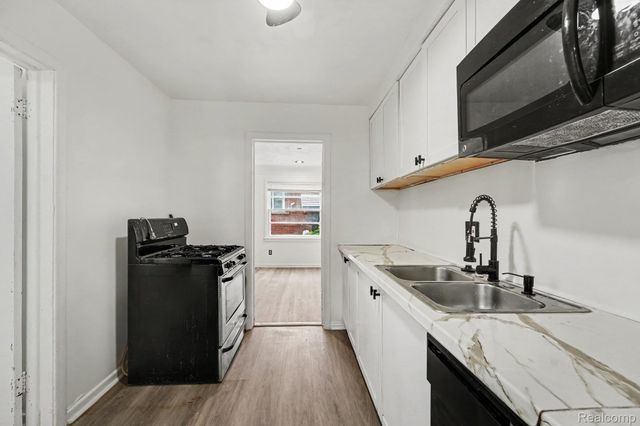 12622 Promenade Street, Detroit, MI 48213