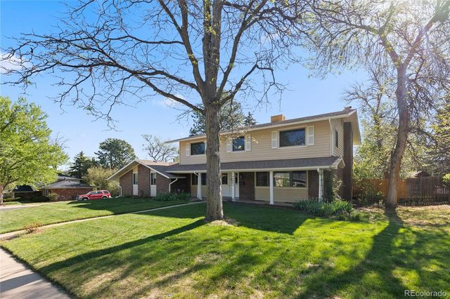 6852 S Spotswood Street, Littleton, CO 80120