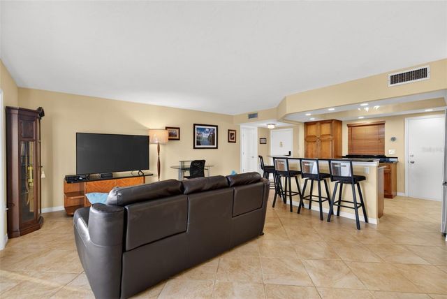 800 BENJAMIN FRANKLIN DRIVE 509, Sarasota, FL 34236