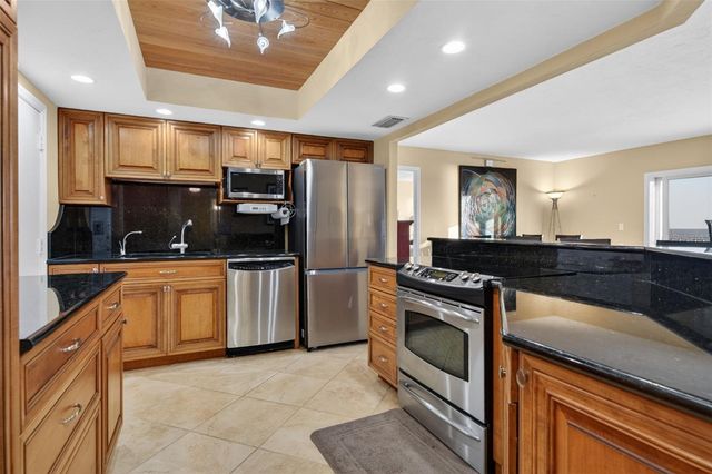 800 BENJAMIN FRANKLIN DRIVE 509, Sarasota, FL 34236