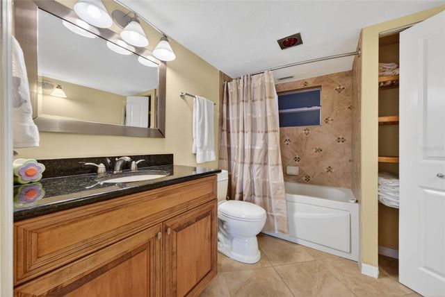 800 BENJAMIN FRANKLIN DRIVE 509, Sarasota, FL 34236