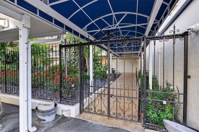 800 BENJAMIN FRANKLIN DRIVE 509, Sarasota, FL 34236