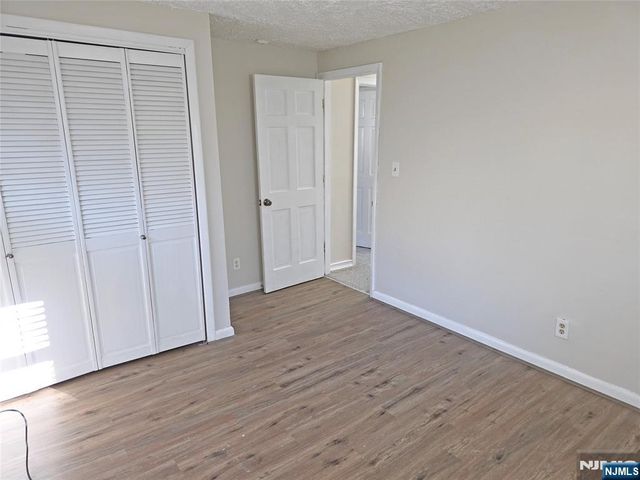 73 Winchester Road, Livingston, NJ 07039