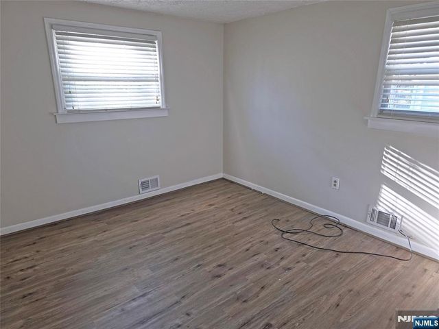73 Winchester Road, Livingston, NJ 07039