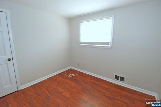 73 Winchester Road, Livingston, NJ 07039