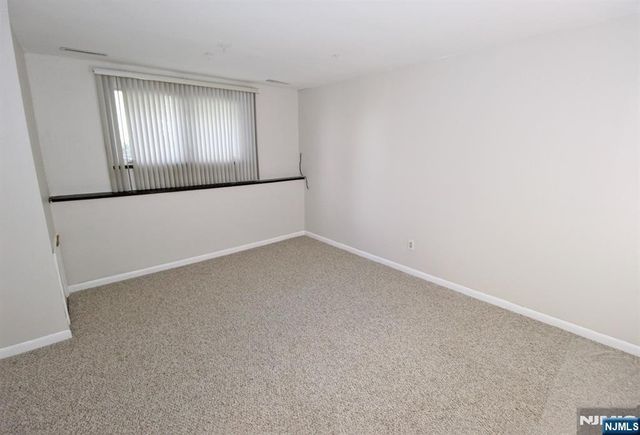73 Winchester Road, Livingston, NJ 07039
