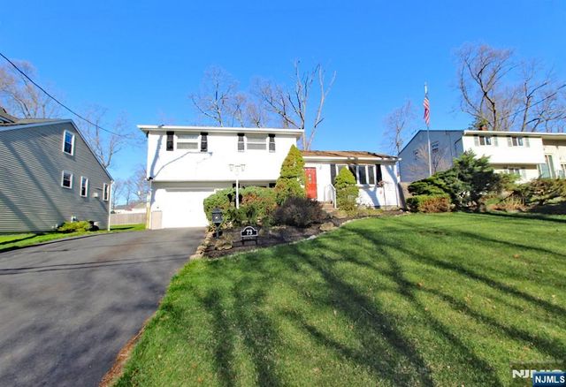 73 Winchester Road, Livingston, NJ 07039