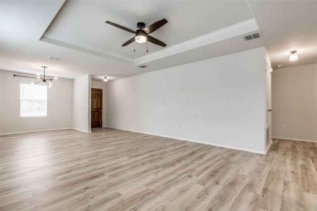 1337 Waggoner Drive, Aubrey, TX 76227