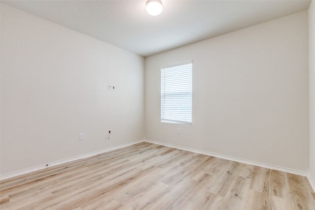 1337 Waggoner Drive, Aubrey, TX 76227