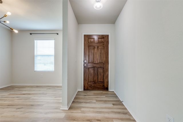 1337 Waggoner Drive, Aubrey, TX 76227