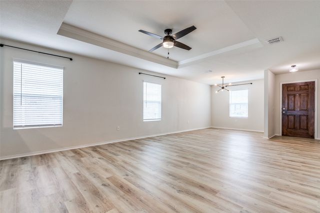 1337 Waggoner Drive, Aubrey, TX 76227